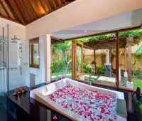 Villa Semarapura, Master-Badezimmer